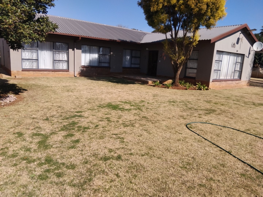 3 Bedroom Property for Sale in Meiringspark Ext 2 North West
